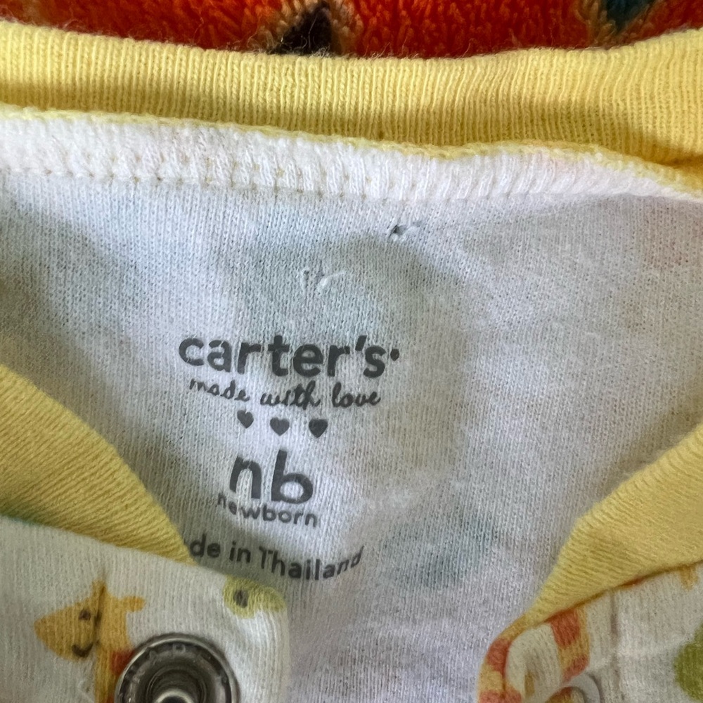 Newborn  Assorted Gap & Carters Cotton  baby boy Onesie & pants - Picture 6 of 6